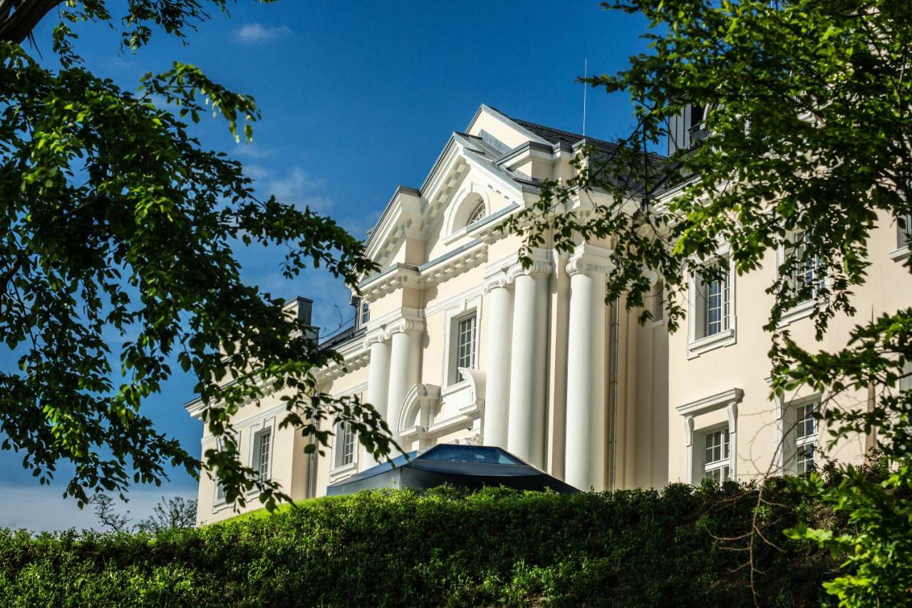 Palac Komierowo Sepolno Krajenskie Exterior photo