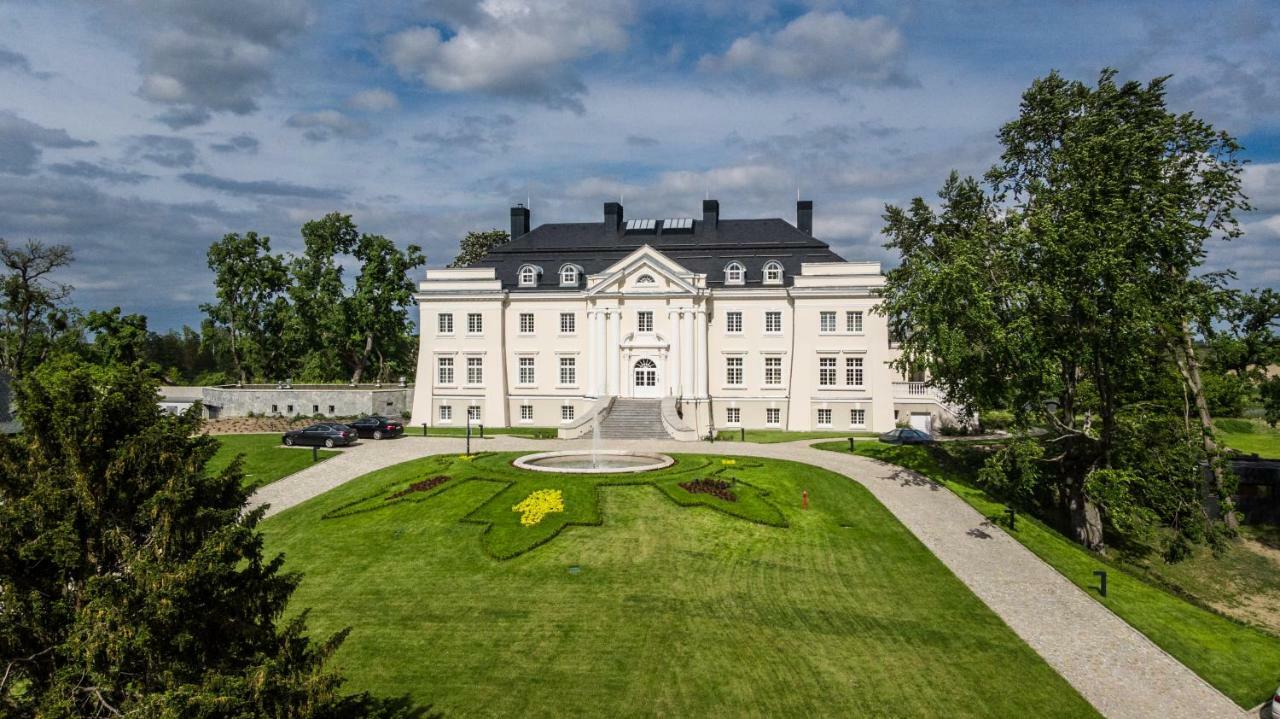 Palac Komierowo Sepolno Krajenskie Exterior photo