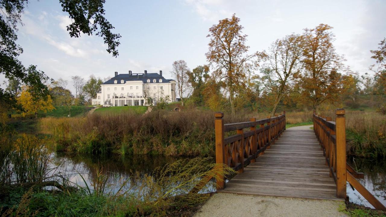Palac Komierowo Sepolno Krajenskie Exterior photo